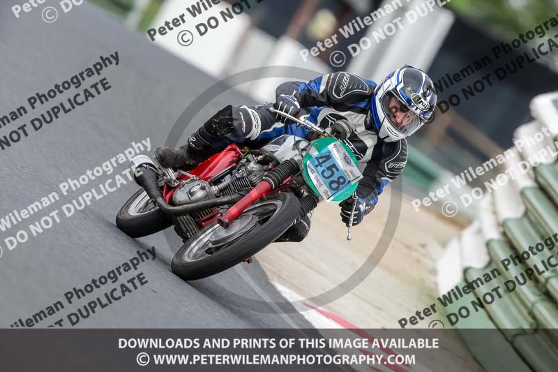 Vintage motorcycle club;eventdigitalimages;mallory park;mallory park trackday photographs;no limits trackdays;peter wileman photography;trackday digital images;trackday photos;vmcc festival 1000 bikes photographs